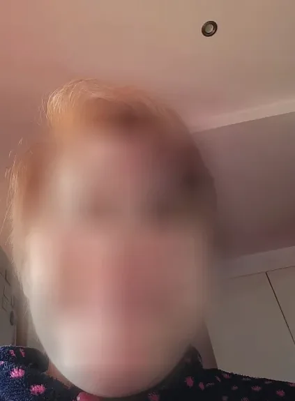 Amira, 38