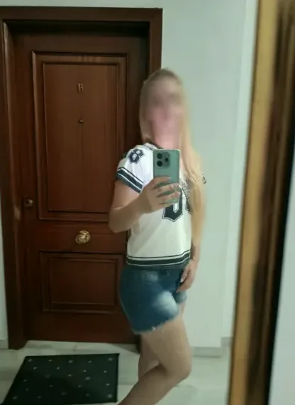 Anja, 38