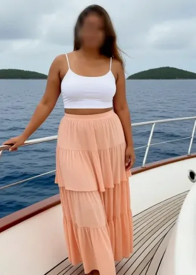 Anja, 32