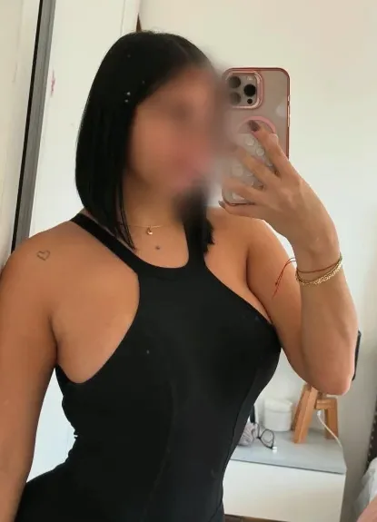 Ayse, 28