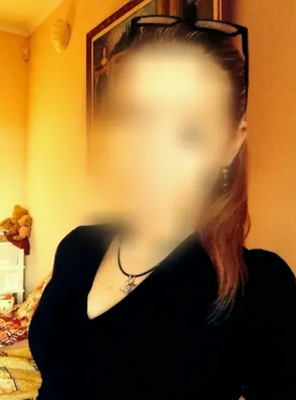 Cara, 30