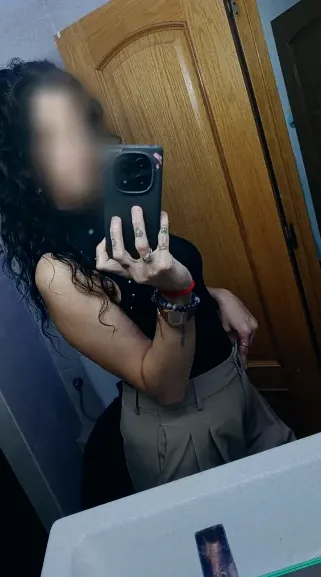 Dilara, 34