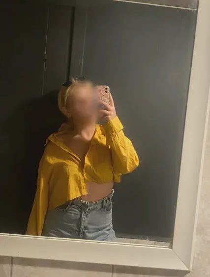 Greta, 23