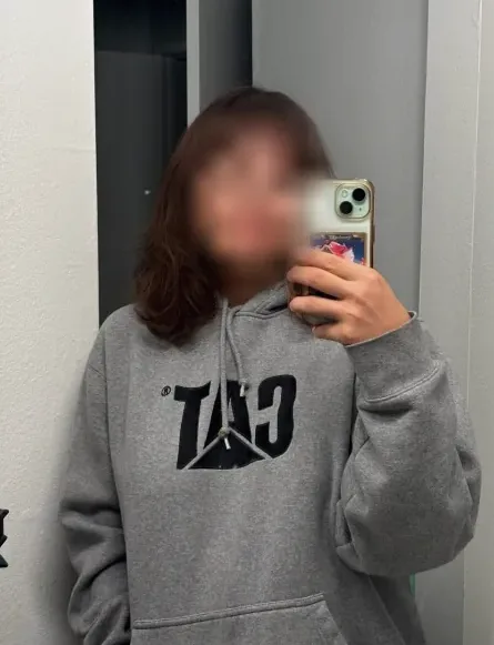 Isabell, 24