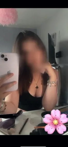 Isabell, 20