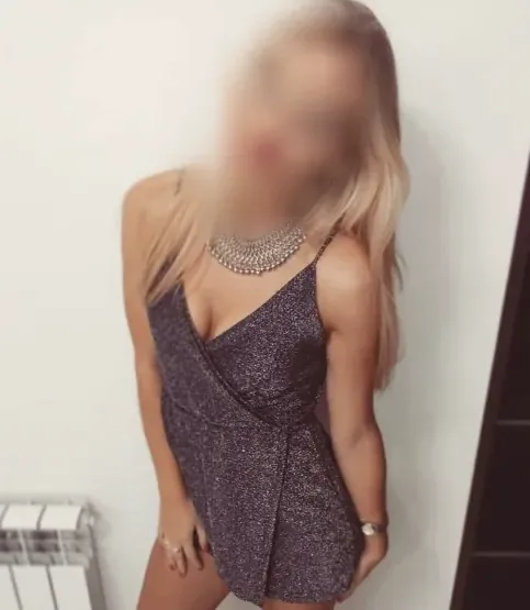 Maike, 28