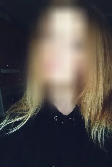 Melanie, 28