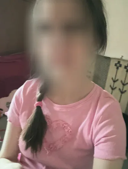 Pia, 25