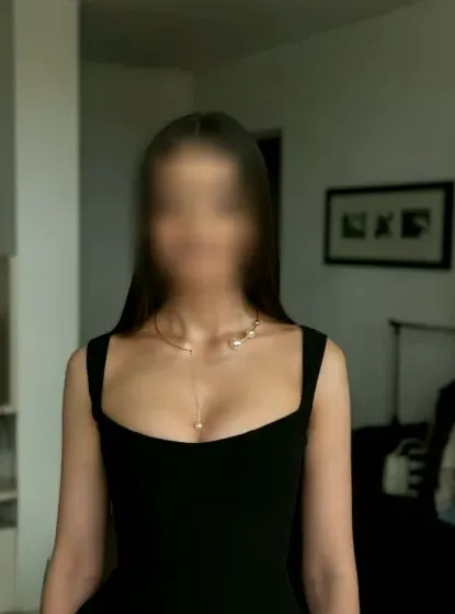 Simone, 38
